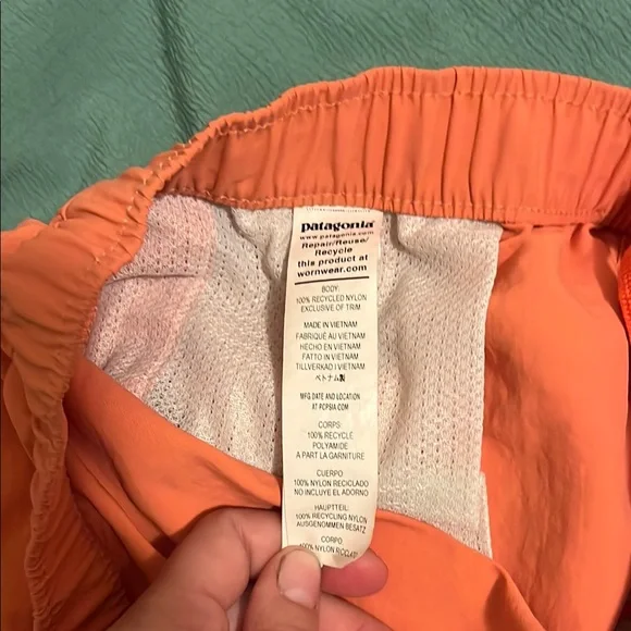 Patagonia 2” inseam baggies. Size small. - Picture 5 of 5